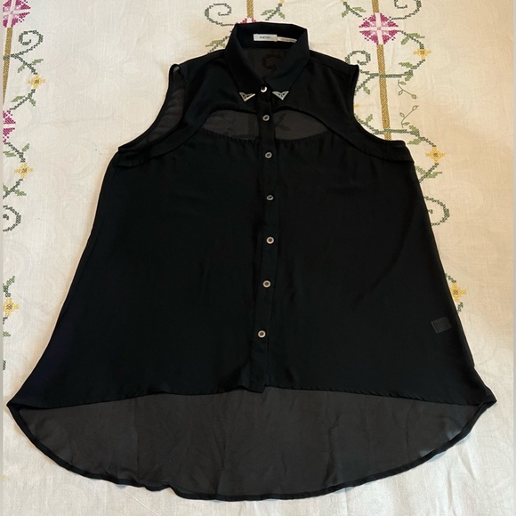 🥈 Poetry Sheer Hi-Low Collar Tip Cut-Out Blouse - Picture 6 of 12